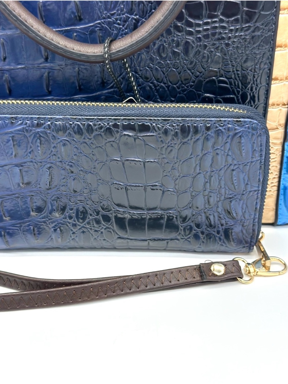 Navy & Light Blue Croc-Embossed High Quality Vegan Leather Tote with Wallet - Picture 5 of 12